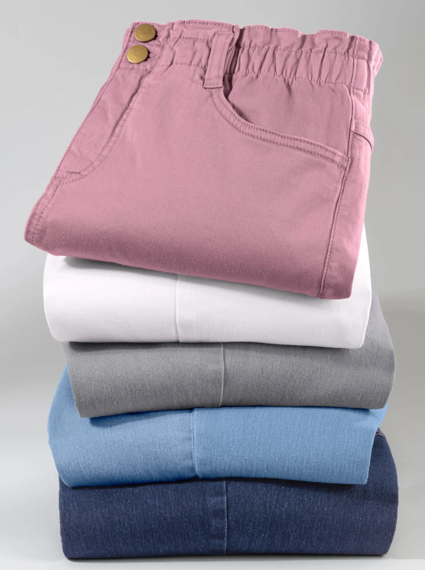 Jeans im Paperbag-Schnitt
