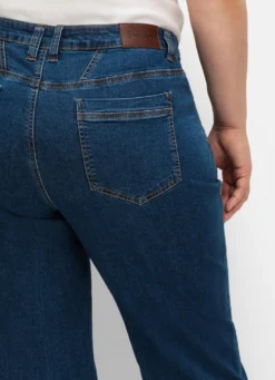 Jeans in durchgehend weiter Beinform