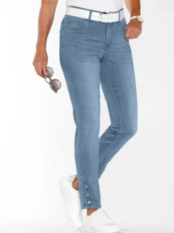 Jeans in verkürzter Form, Dehnbund
