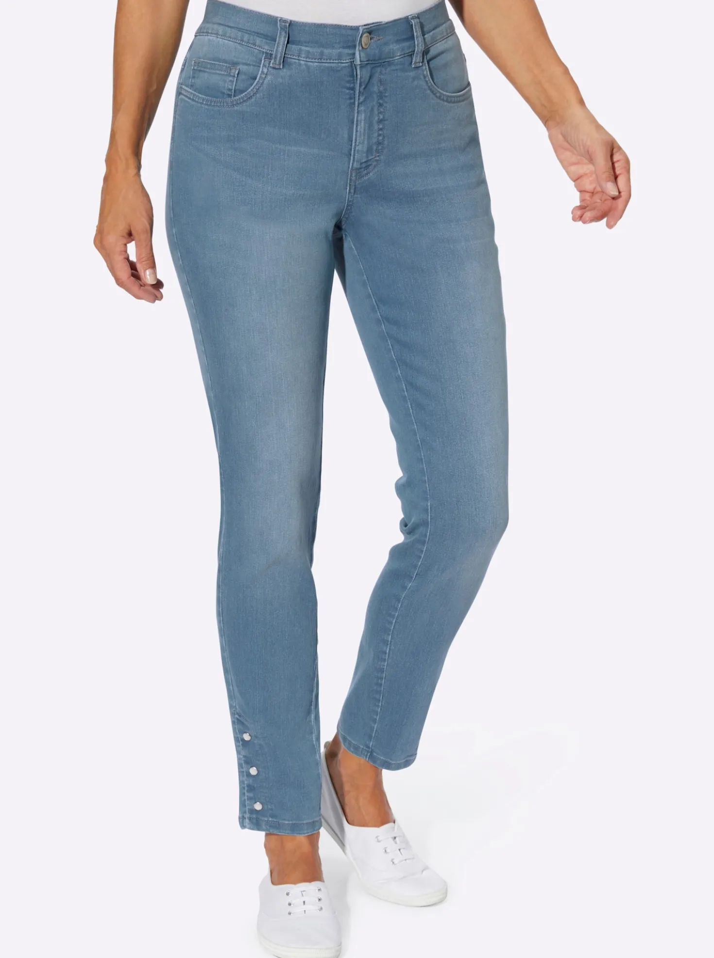 Jeans in verkürzter Form, Dehnbund