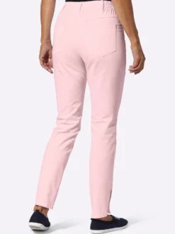 Jeans in verkürzter Form, Dehnbund