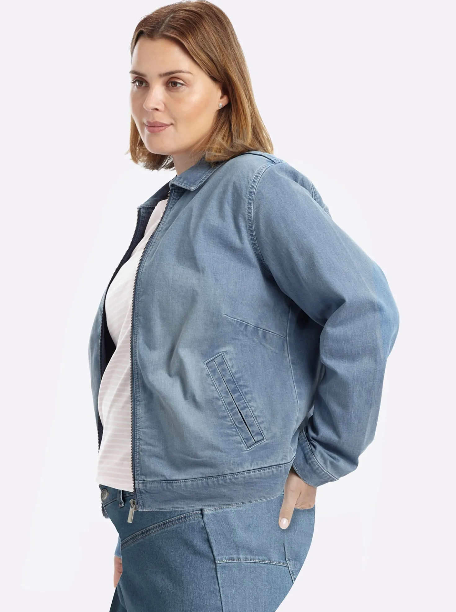 Jeansjacke in Blousonform