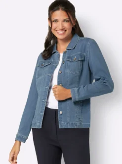 Jeansjacke mit aufgesetzten Brusttaschen