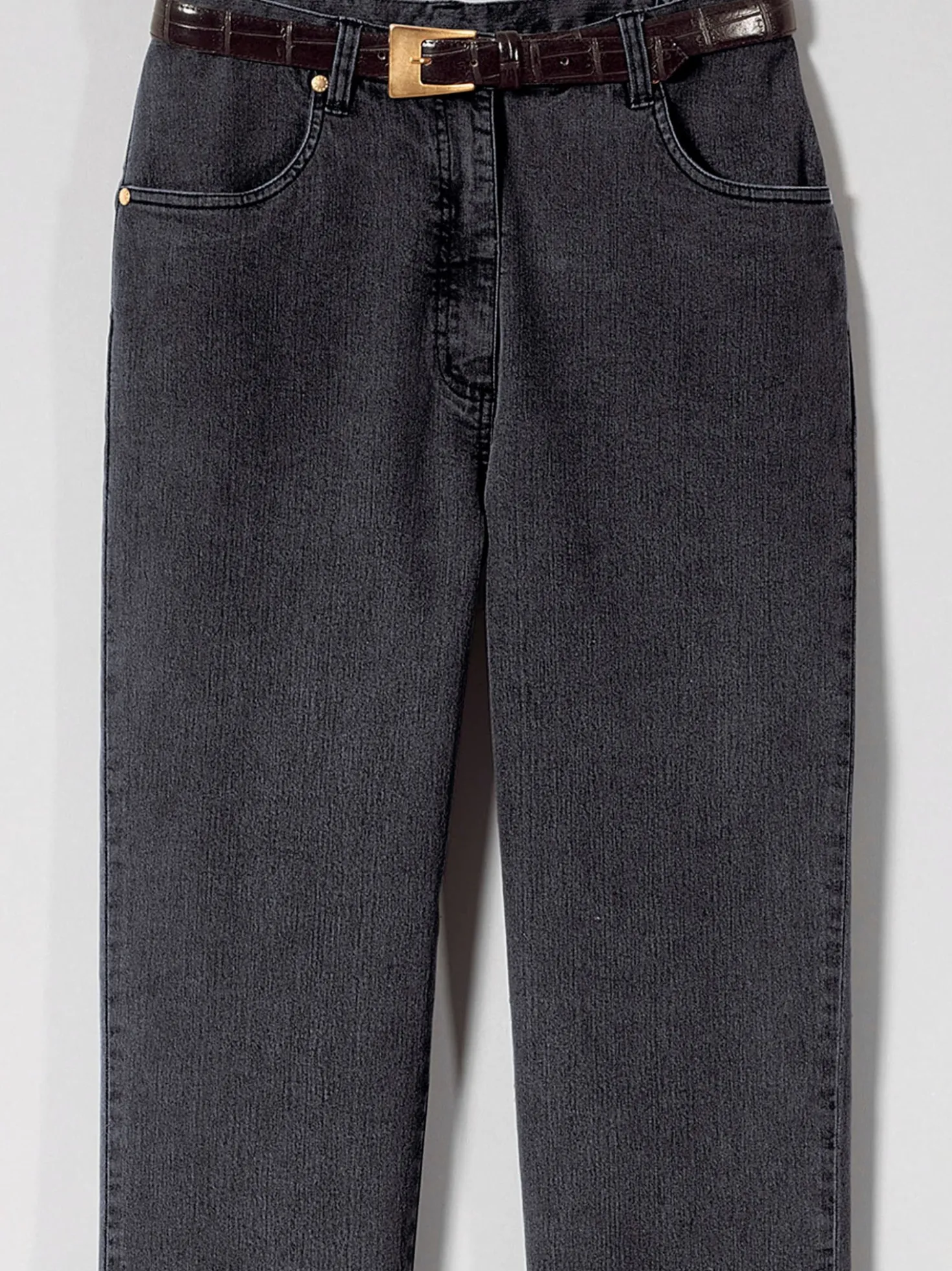 Jeans mit abgerundeten Taschen