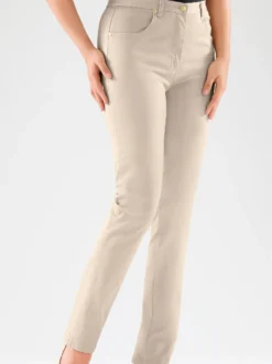 Jeans mit abgerundeten Taschen