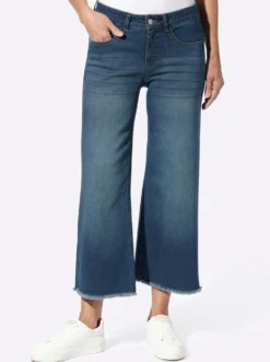 7/8-Jeans mit Fransen am Saum