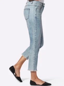 7/8-Jeans mit fransigen Kanten