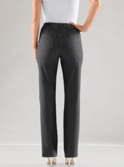 Jeans mit innenliegendem Dehnbund