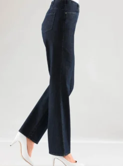 Jeans mit innenliegendem Dehnbund