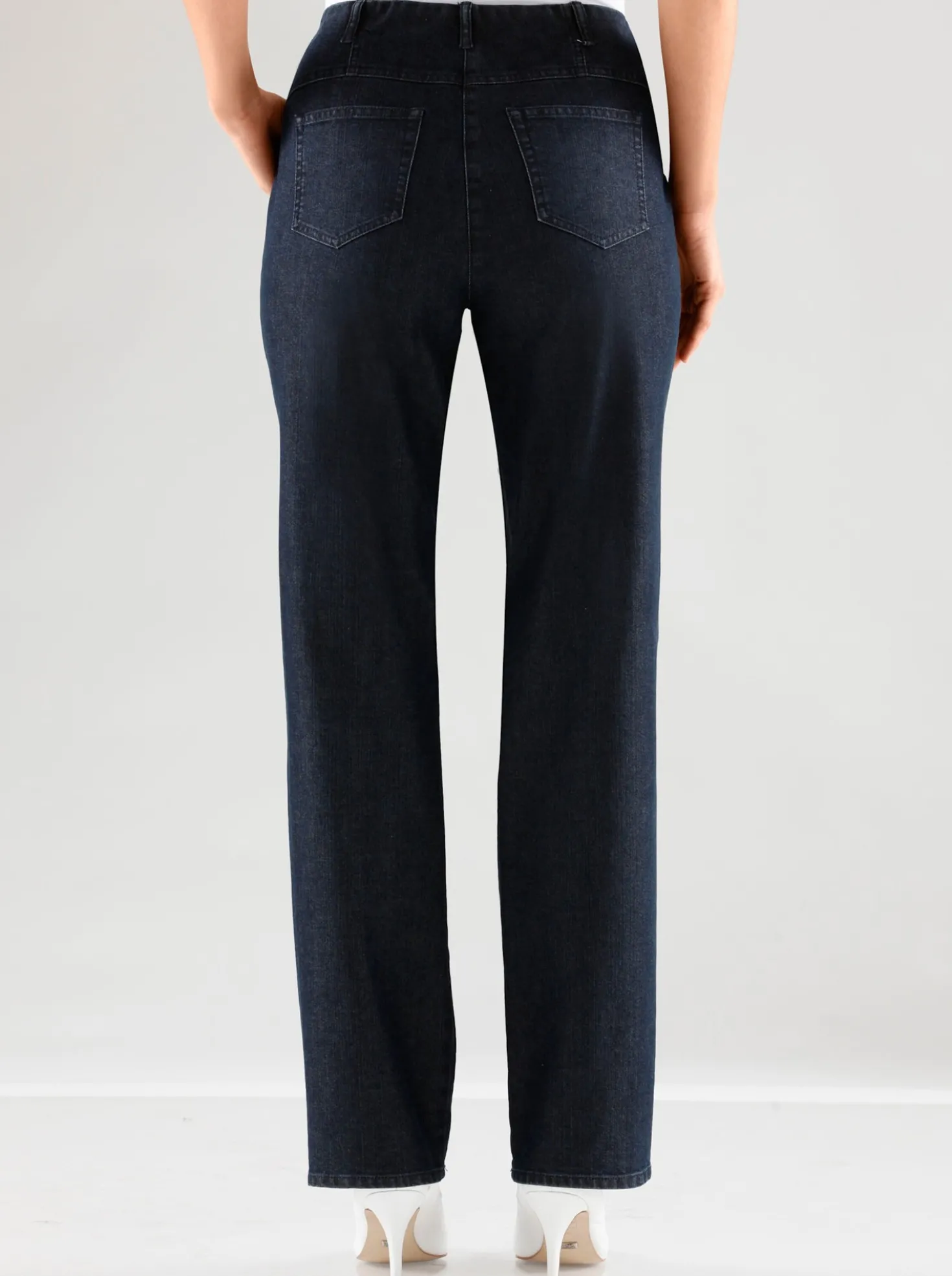 Jeans mit innenliegendem Dehnbund