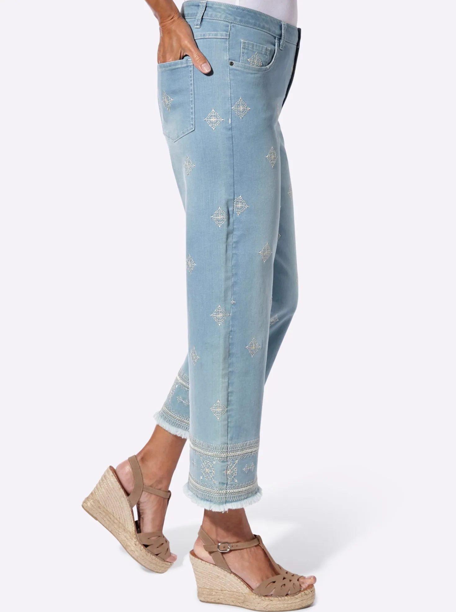 7/8-Jeans mit Kontrast-Stickerei