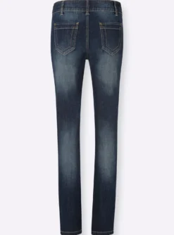Jeans mit Nieten an den Taschen