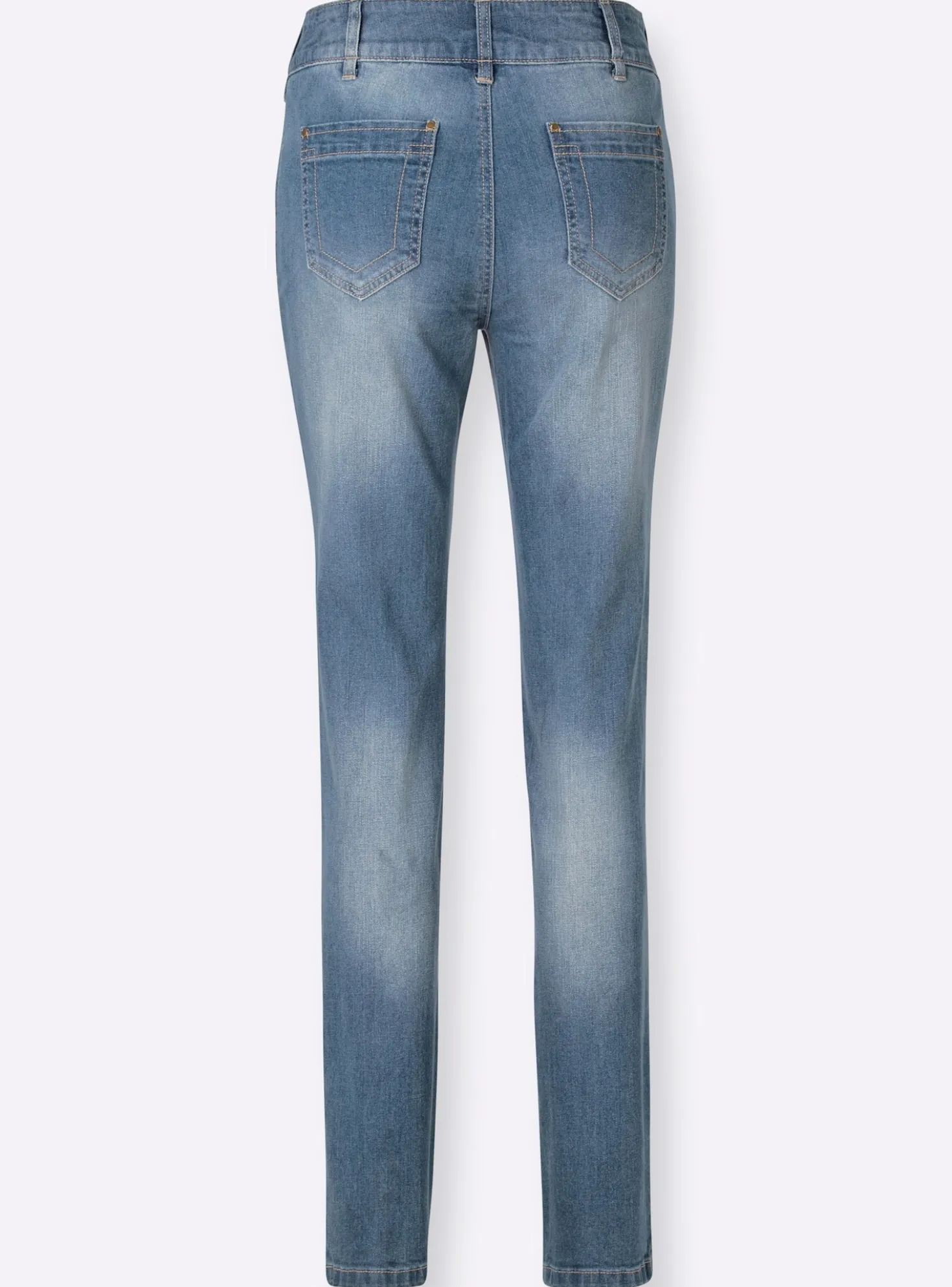 Jeans mit Nieten an den Taschen