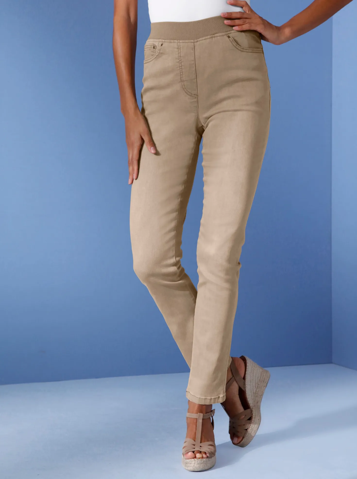 Jeans mit Rippenstrick-Bund