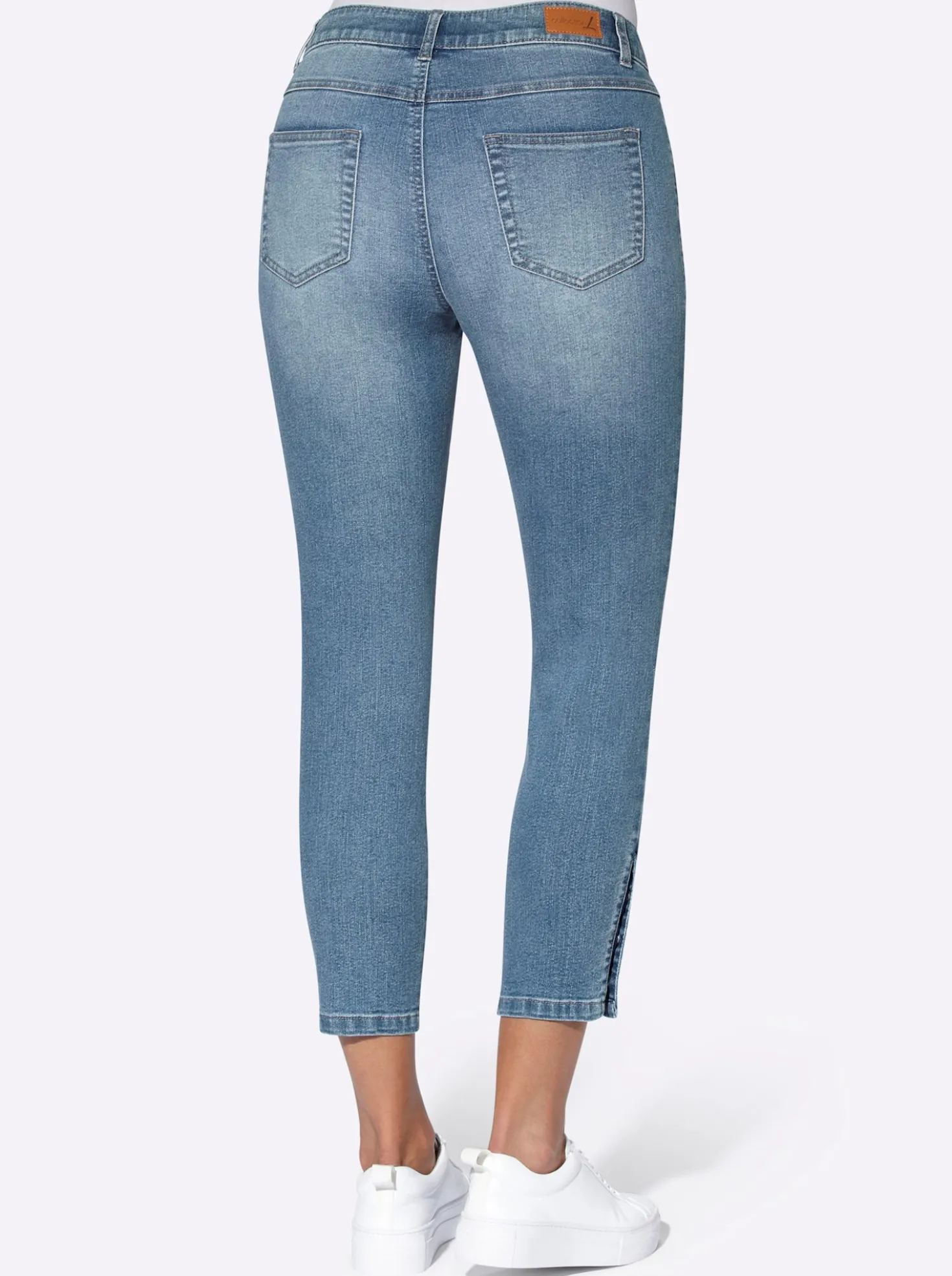 7/8-Jeans mit Schlitz am Saum