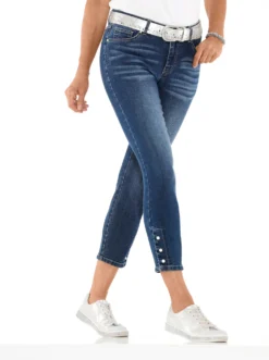 7/8-Jeans mit Schlitz am Saum