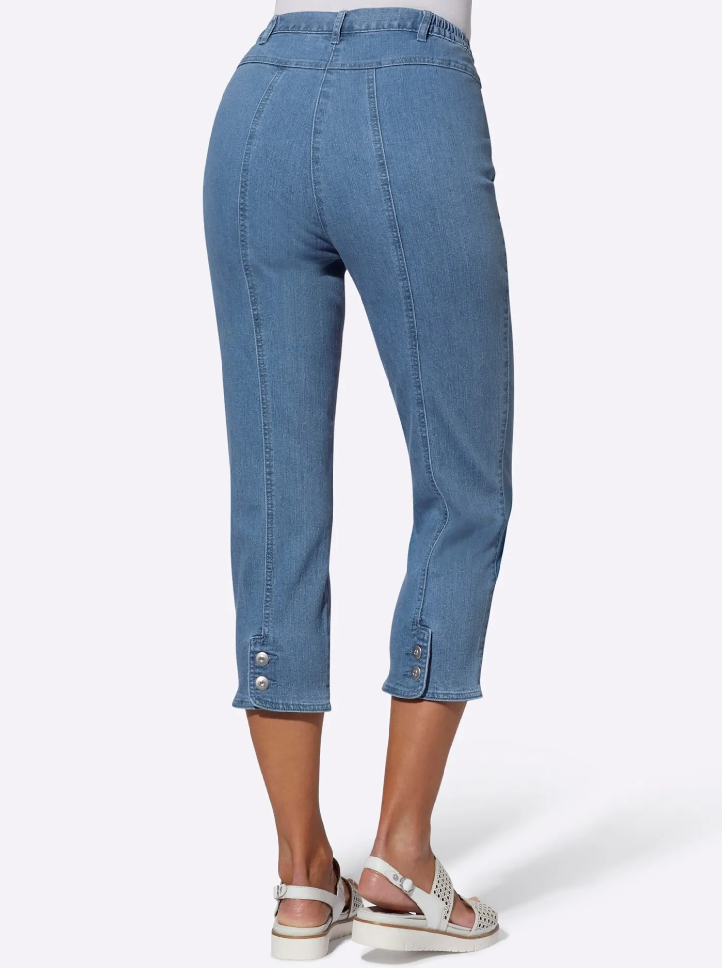 7/8-Jeans mit Schmuckknöpfen