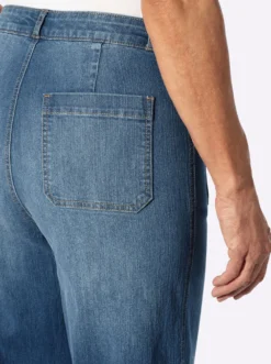 Jeans mit Steppnähten, kontrastfarben