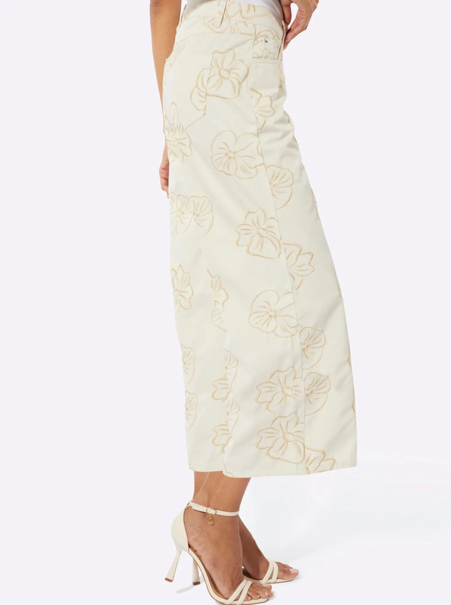 7/8-Jeans mit Stickerei rundum
