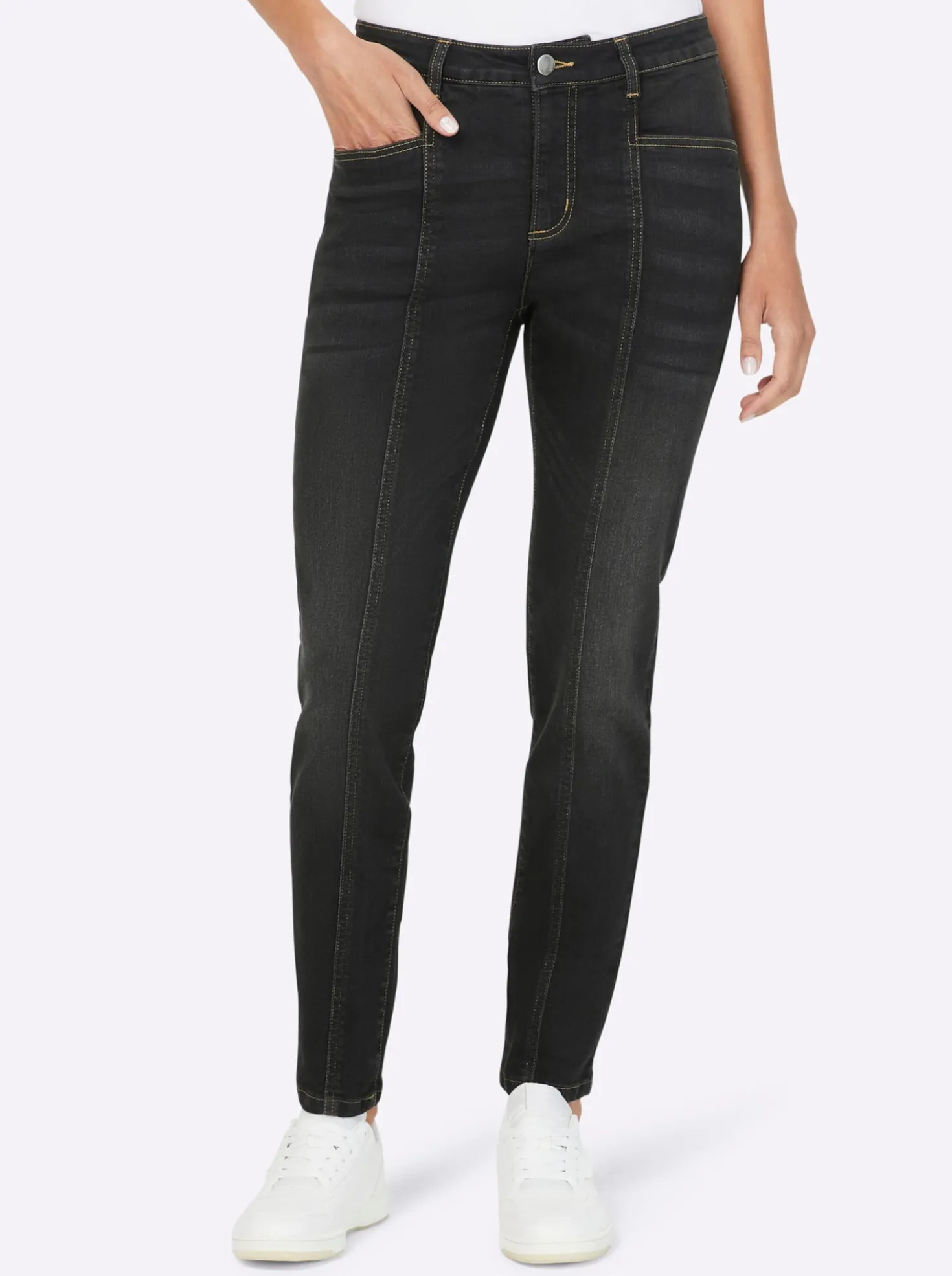 Jeans mit Teilnungsnähten