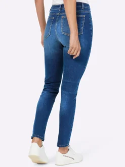 Jeans mit Teilnungsnähten