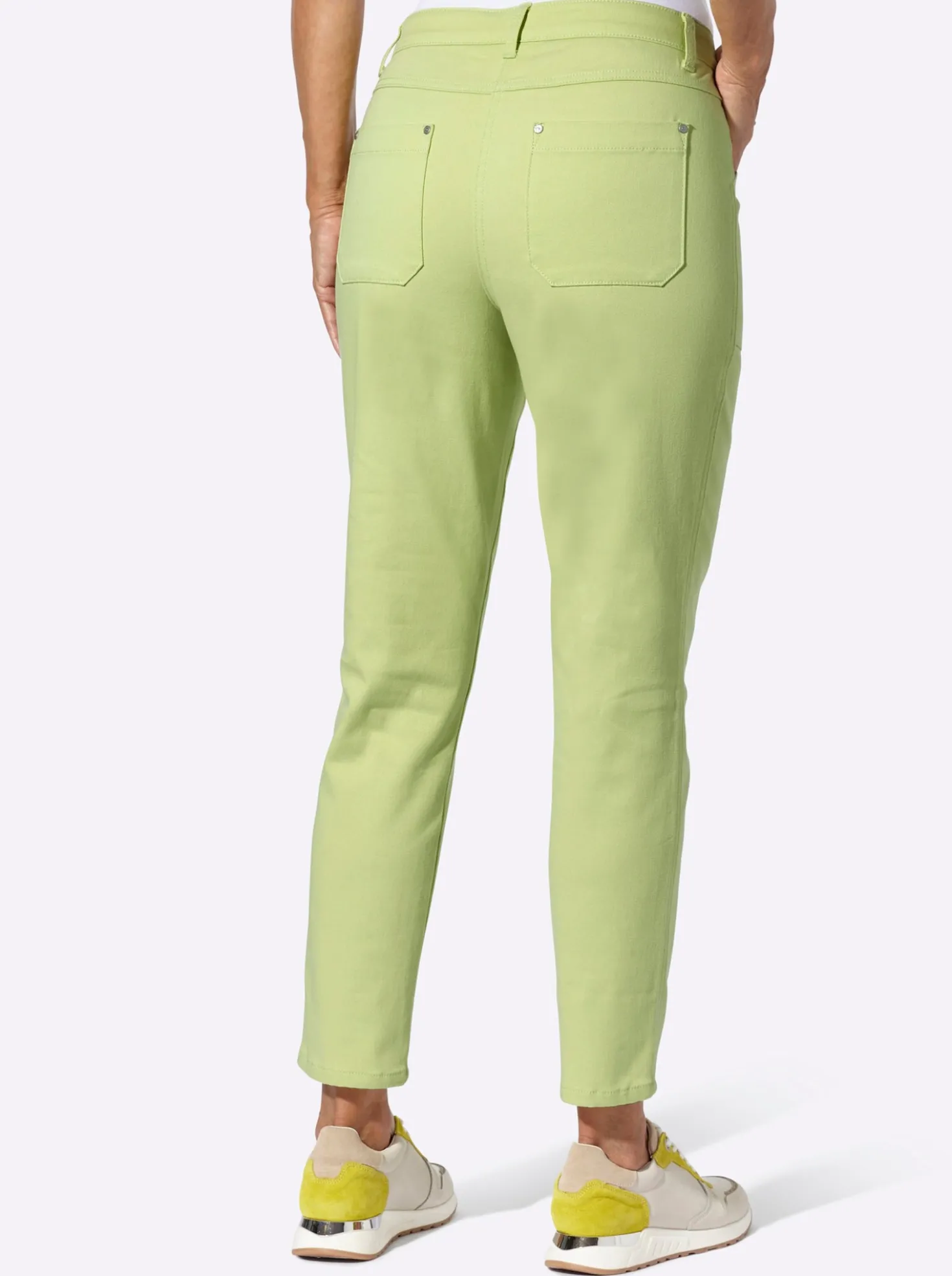 Jeans mit v-förmigem Sattel