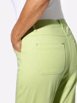 Jeans mit v-förmigem Sattel