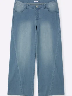 Jeans mit weitem, ausgestelltem Bein
