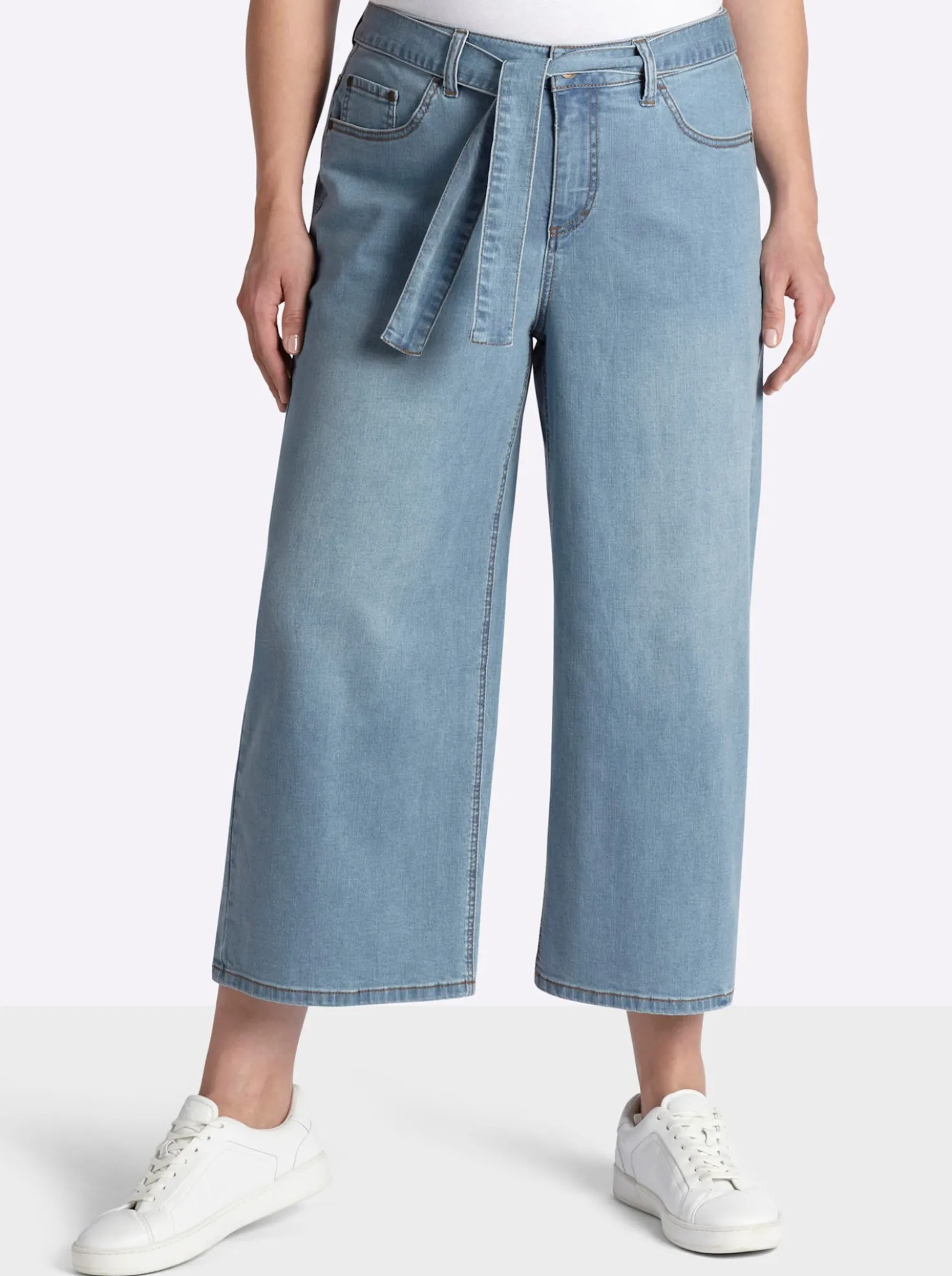 7/8-Jeans mit weiten Beinen