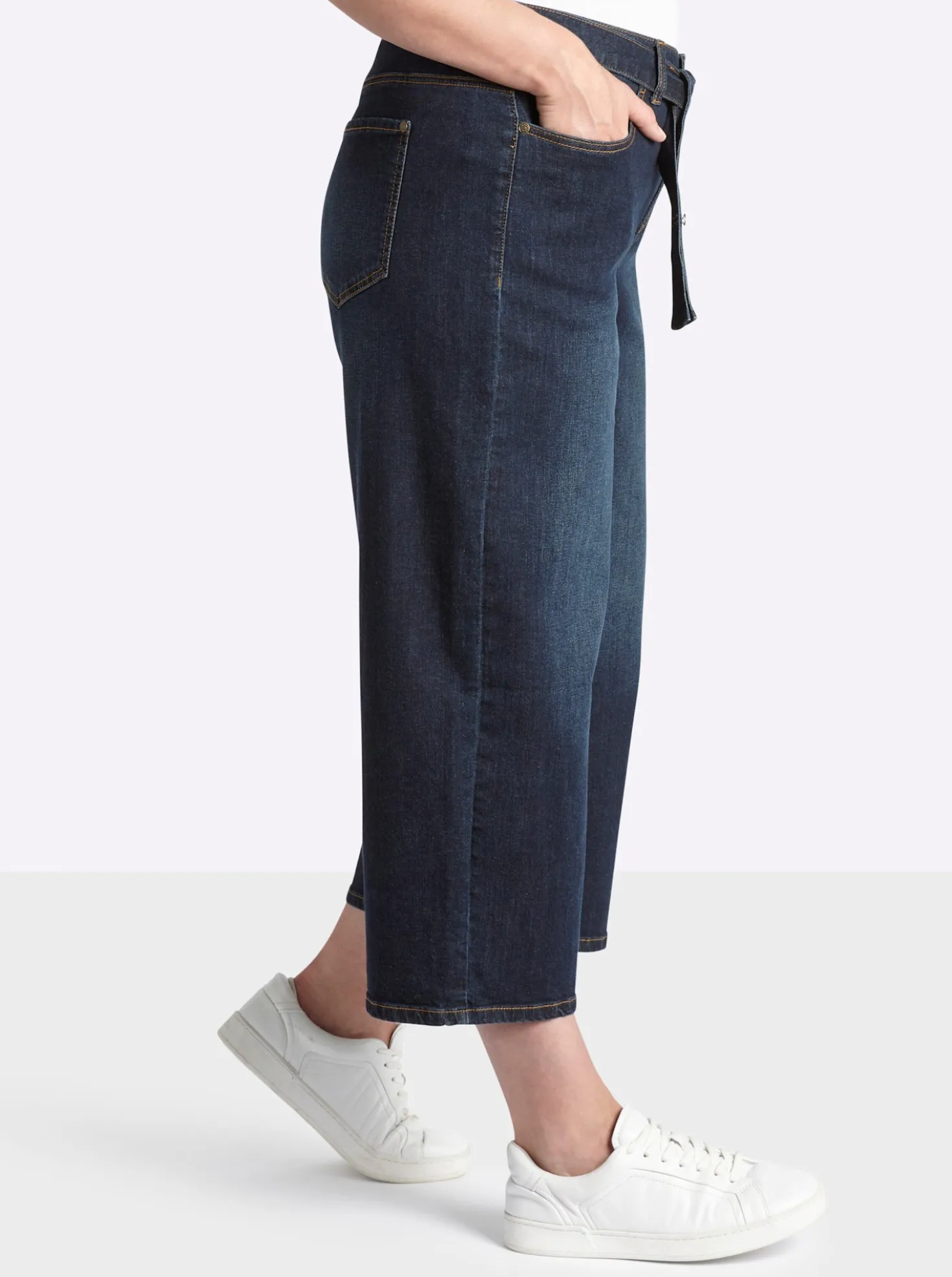 7/8-Jeans mit weiten Beinen