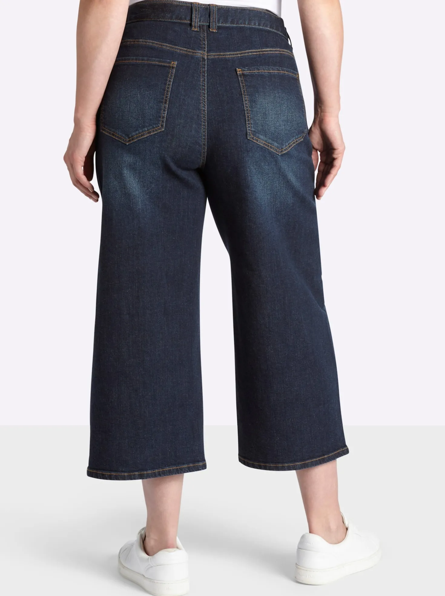 7/8-Jeans mit weiten Beinen