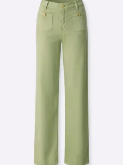 Jeans mit weit geschnittenen Beinen