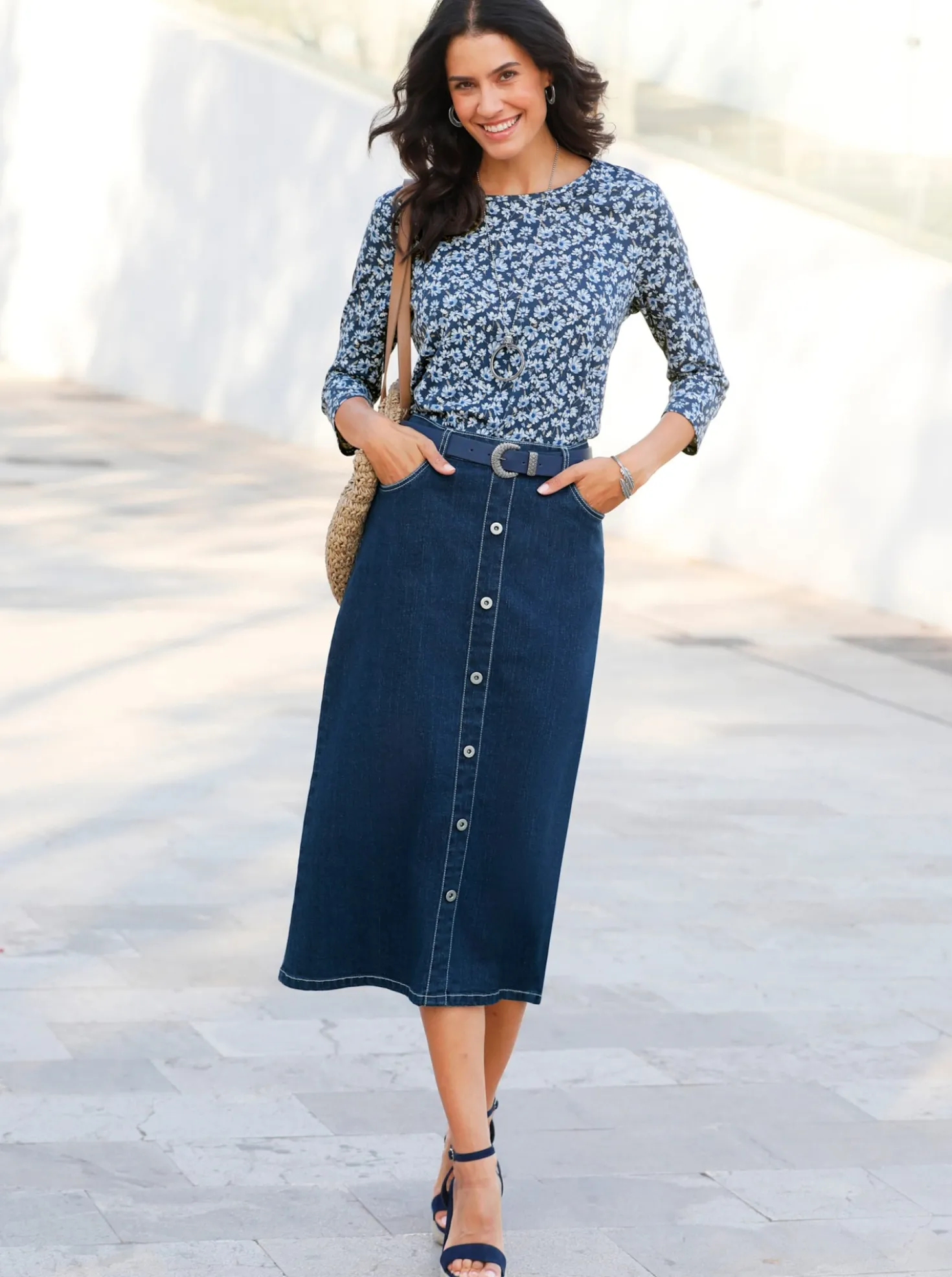 Jeansrock mit Zierknopfleiste