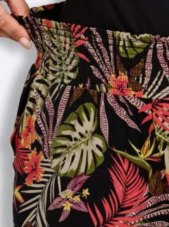 Jerseyhose in kurzer, weiter Form