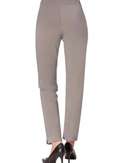 Jerseyhose mit Ziersteinchen an den Taschen