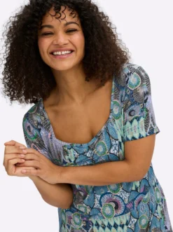 Jerseykleid mit herzförmigem Ausschnitt