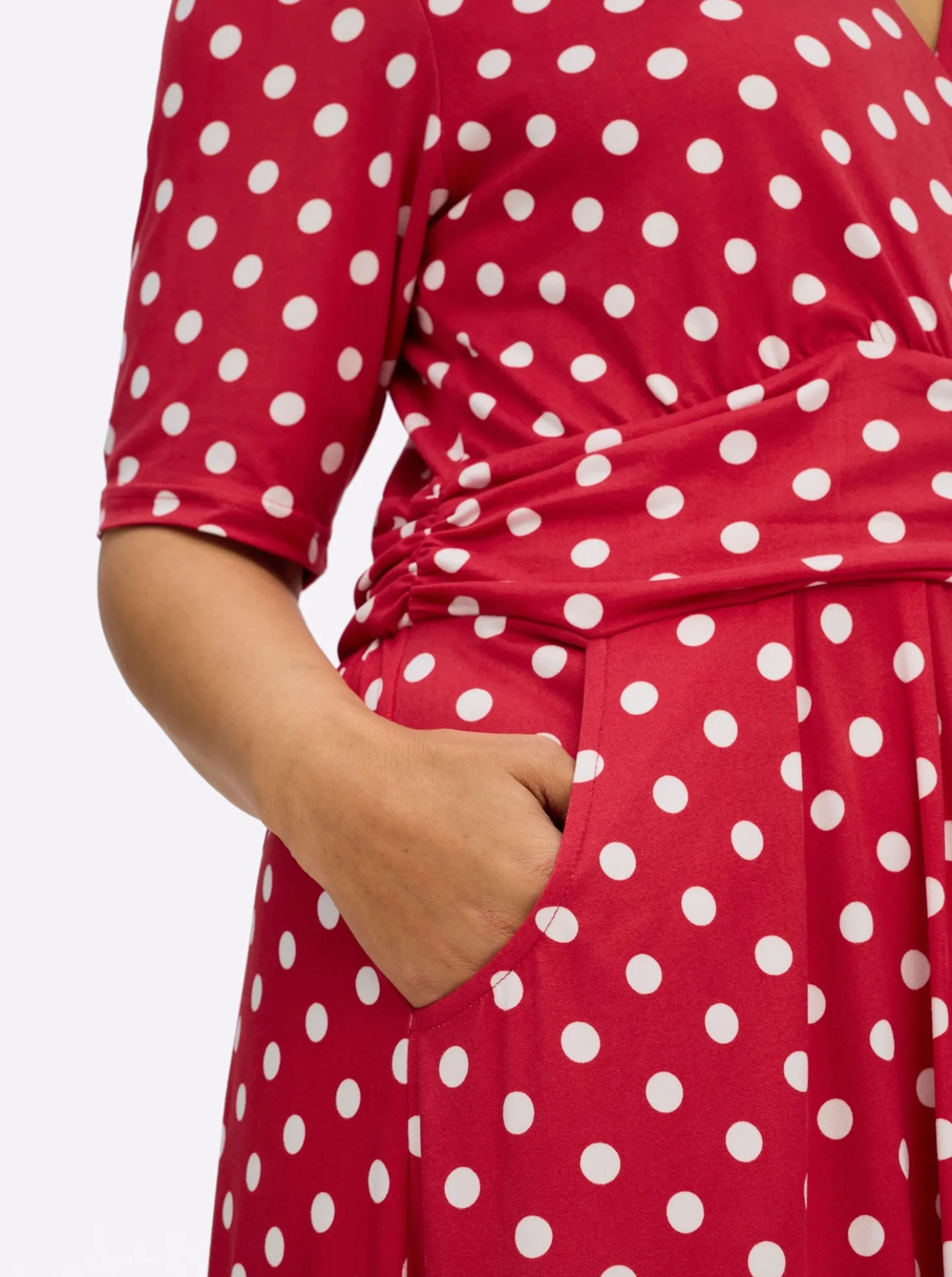 Jerseykleid mit Polka-Dots