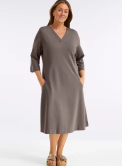 Jerseykleid mit Teilungsnähten