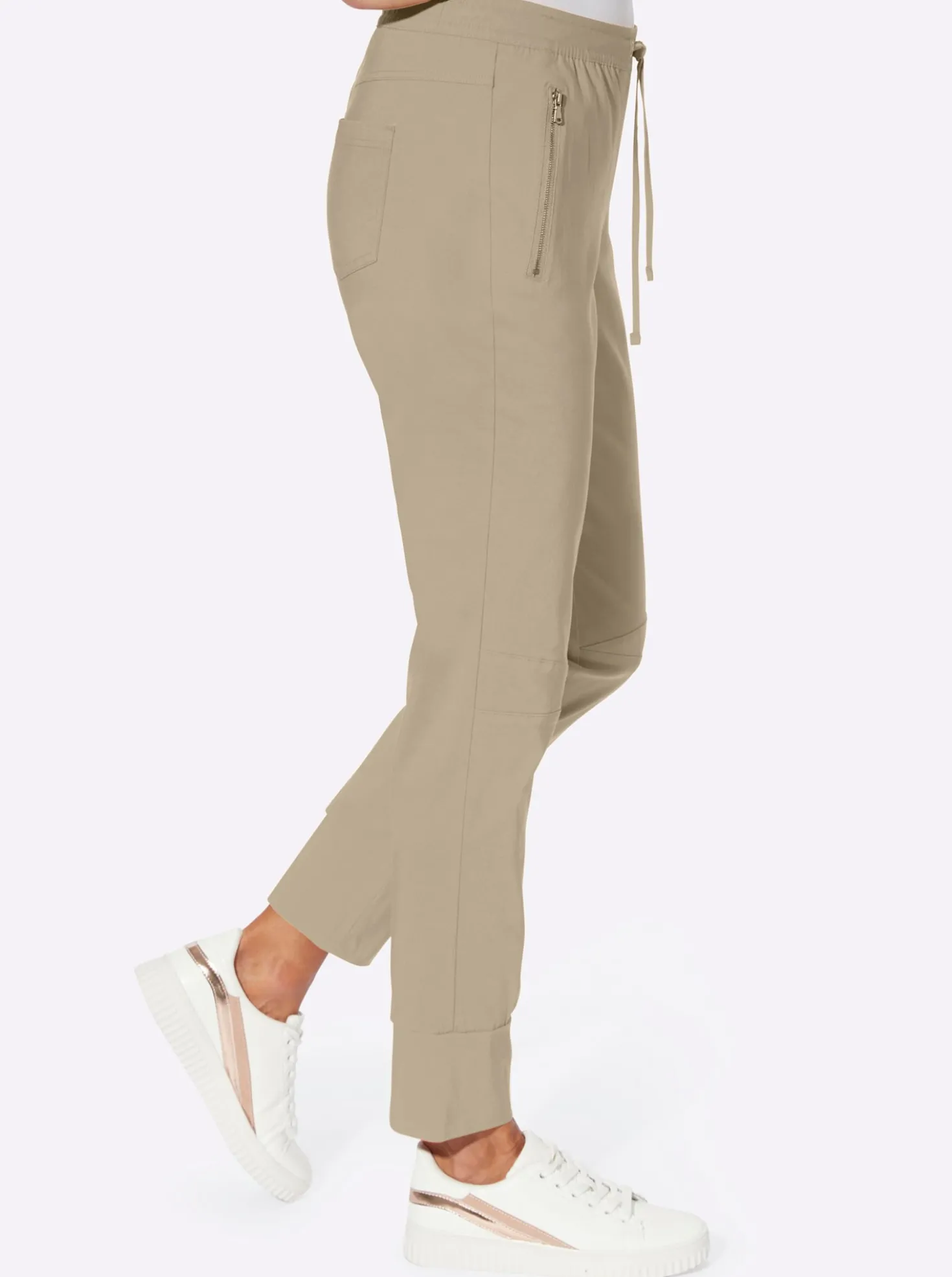 Jogg Pants mit Passformsattel hinten