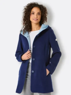 Kapuzenjacke mit kontrastfarbenen Akzenten