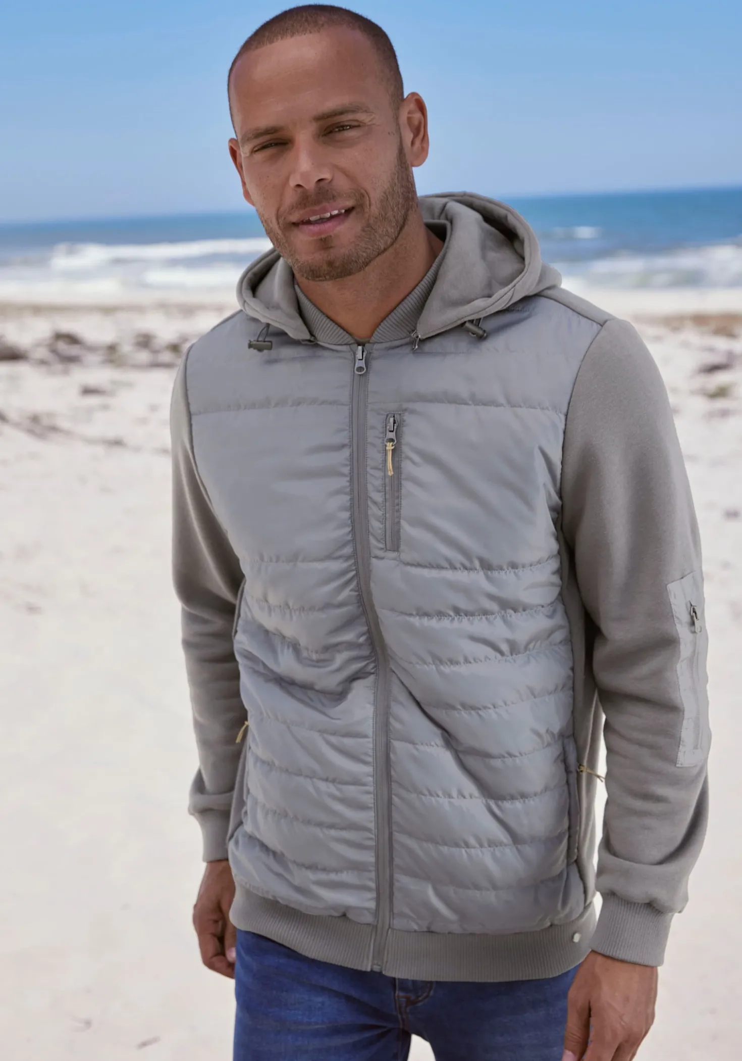 Kapuzensweatjacke