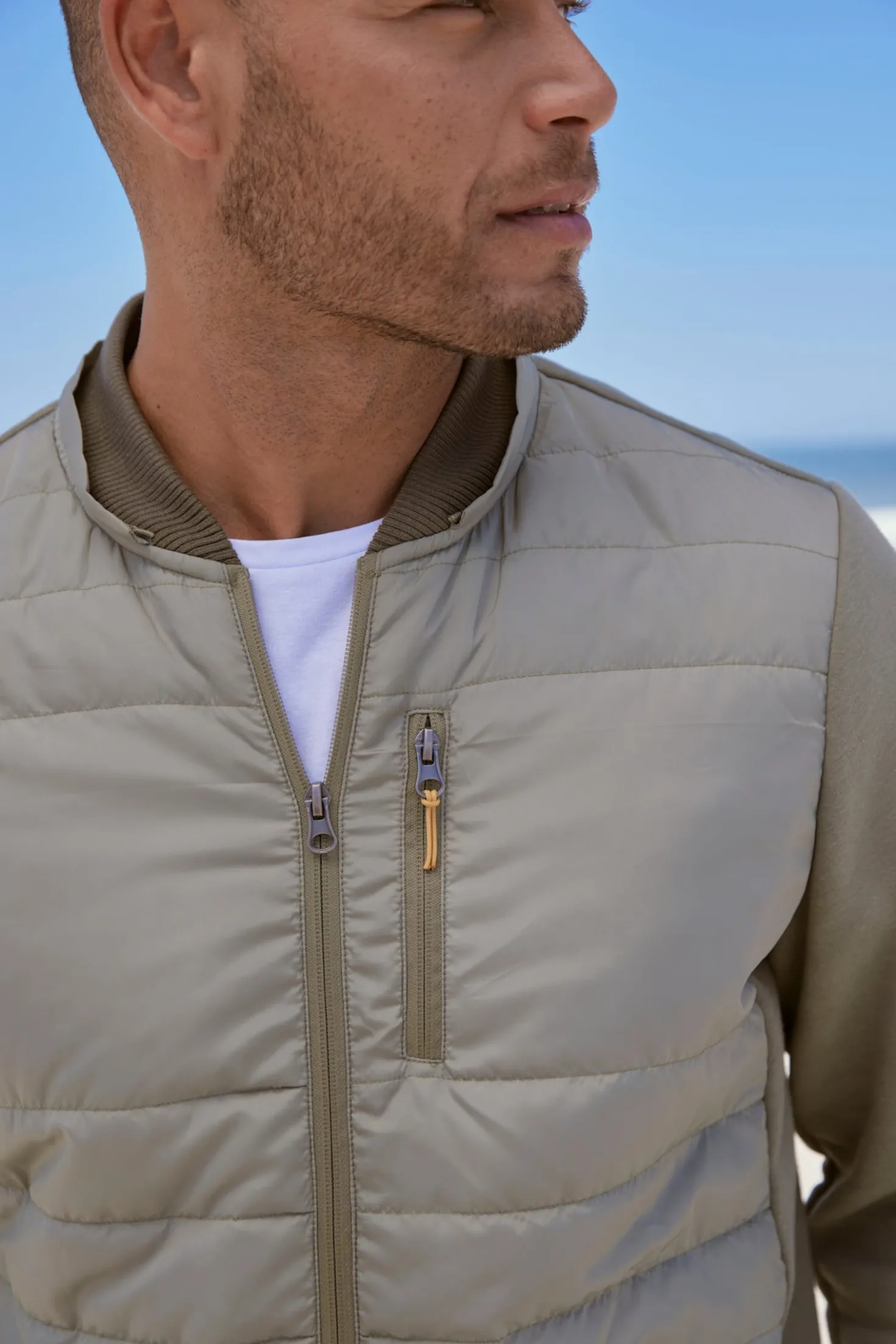 Kapuzensweatjacke