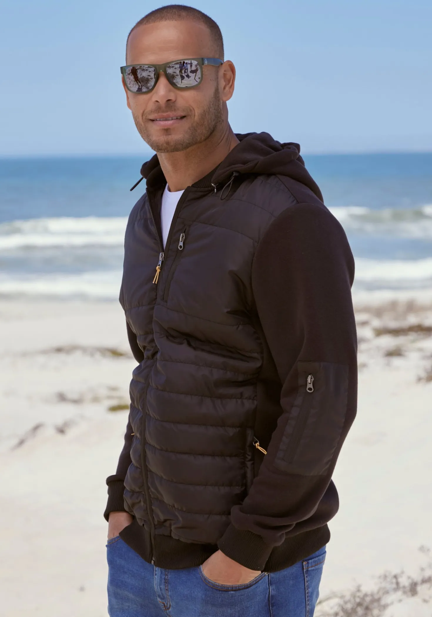Kapuzensweatjacke