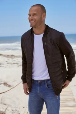 Kapuzensweatjacke