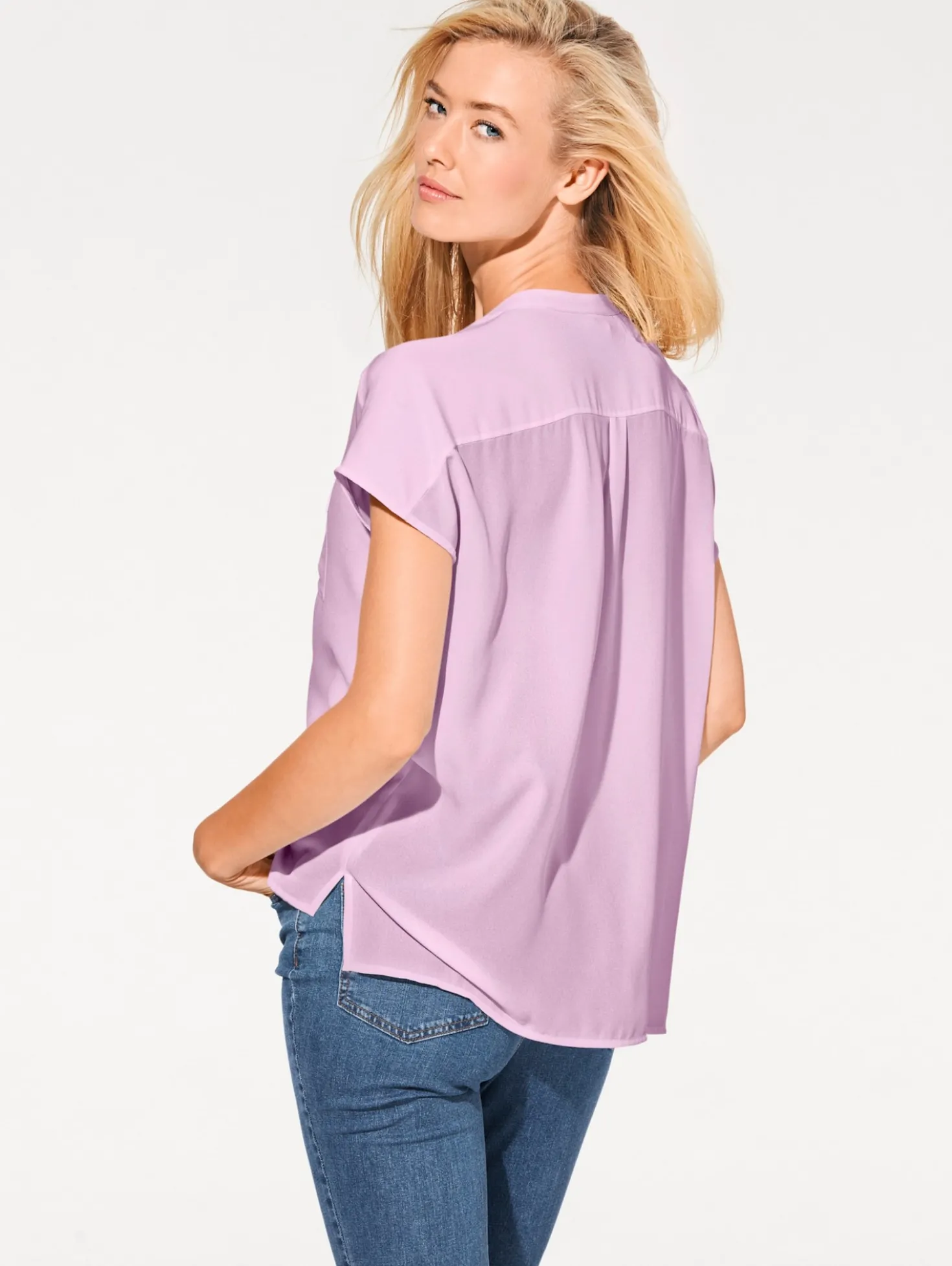 Kurzarm-Bluse in Oversize-Passform