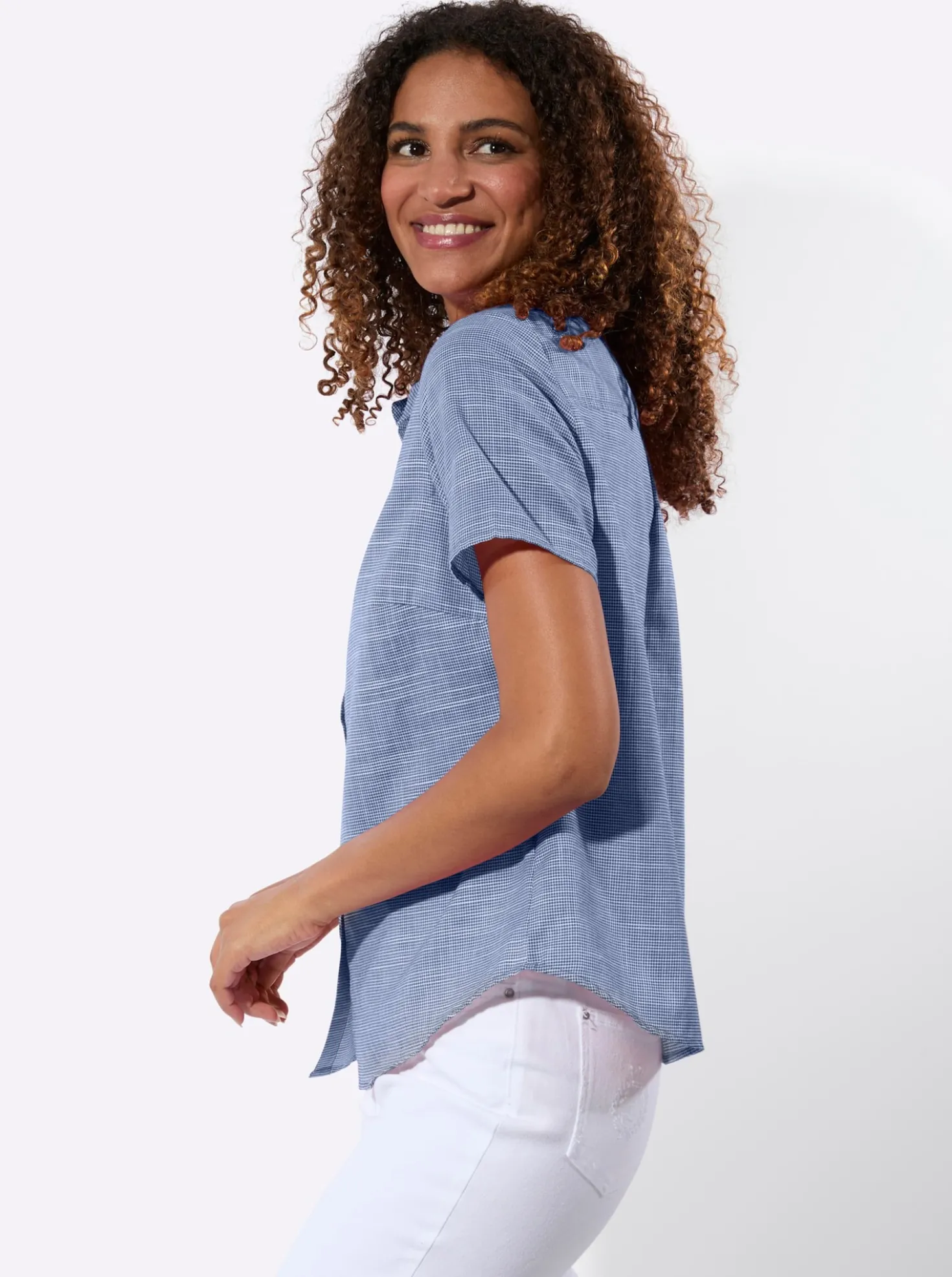 Kurzarm-Bluse mit abgerundetem Saum
