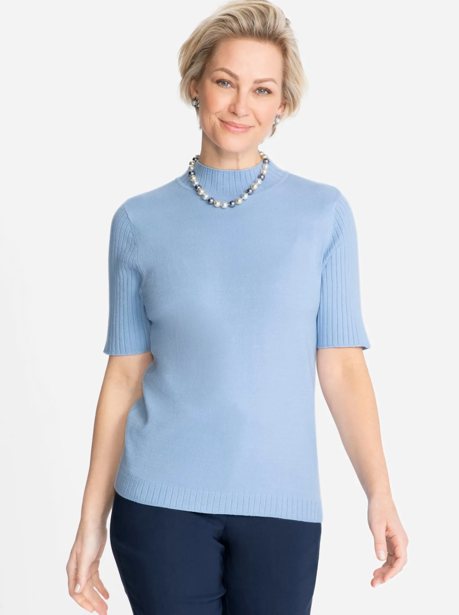Kurzarmpullover mit geripptem Kragen