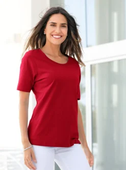 Kurzarmshirt in taillierter Form