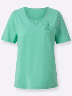 Kurzarmshirt mit Deko am V-Ausschnitt