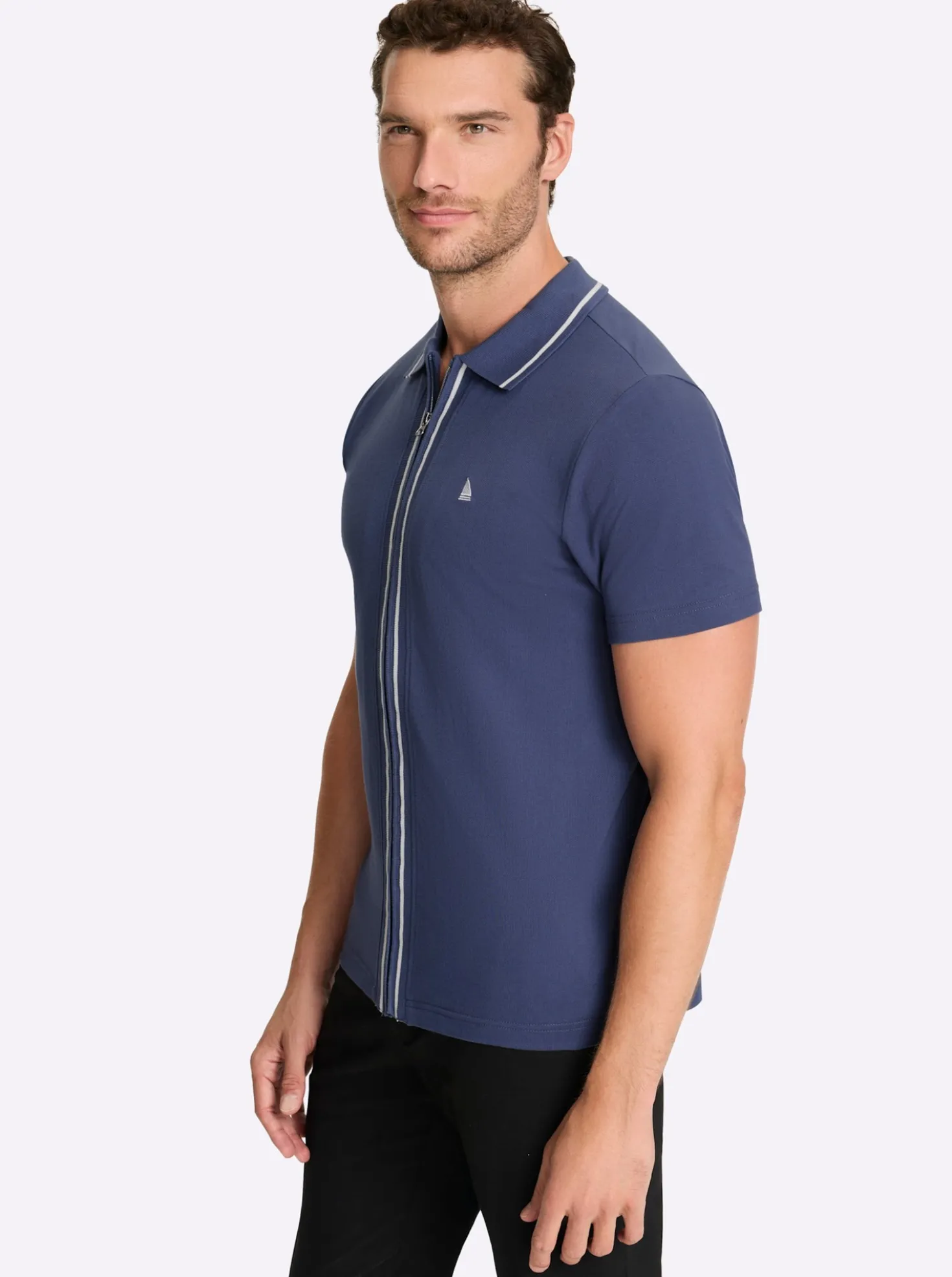 Kurzarmshirt mit durchgehendem Reißverschluss